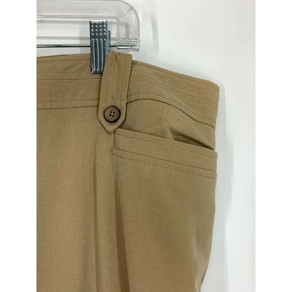 Larry Levine Woman Tan Capri Convertible pants 22W